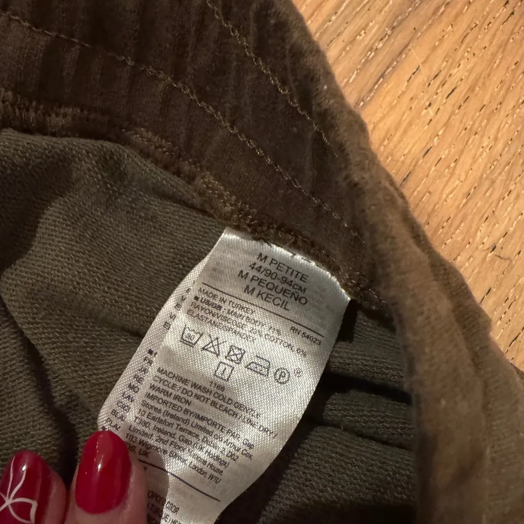 Women’s Petite Lounge Shorts - Image 5