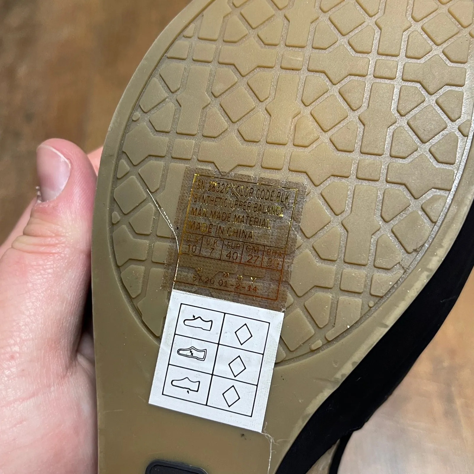 NWOT Sketchers Woman’s Black & Cork Wedge Heels Size 10 - Image 7