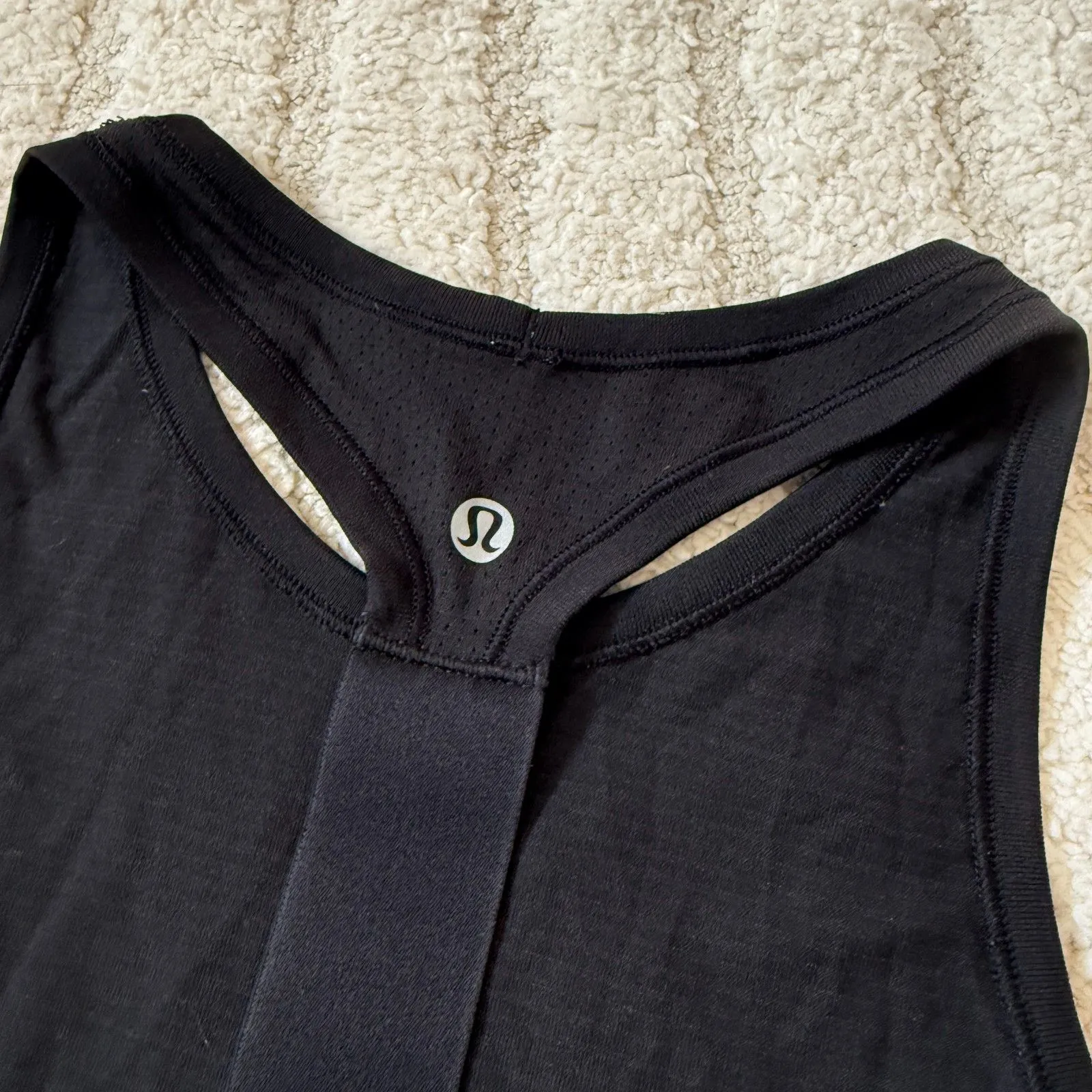 Lululemon Swiftly Tech T-Back in Black Size 8 - Image 8