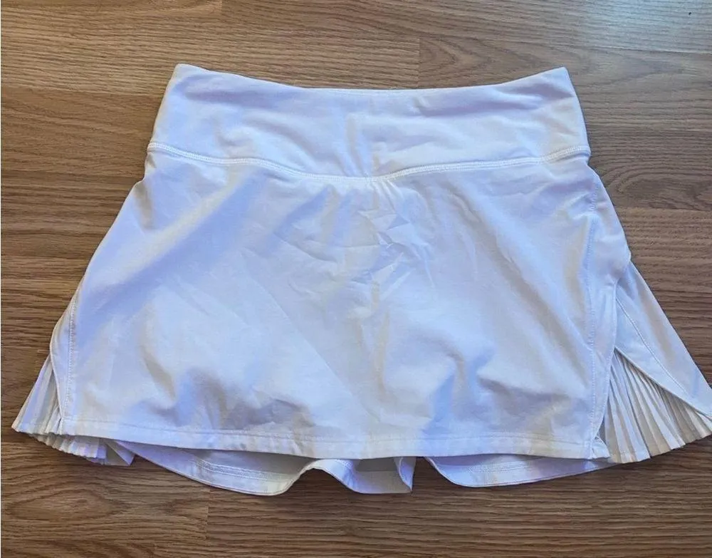 Lululemon Play Off The Pleats Skort Size 2 - Image 2