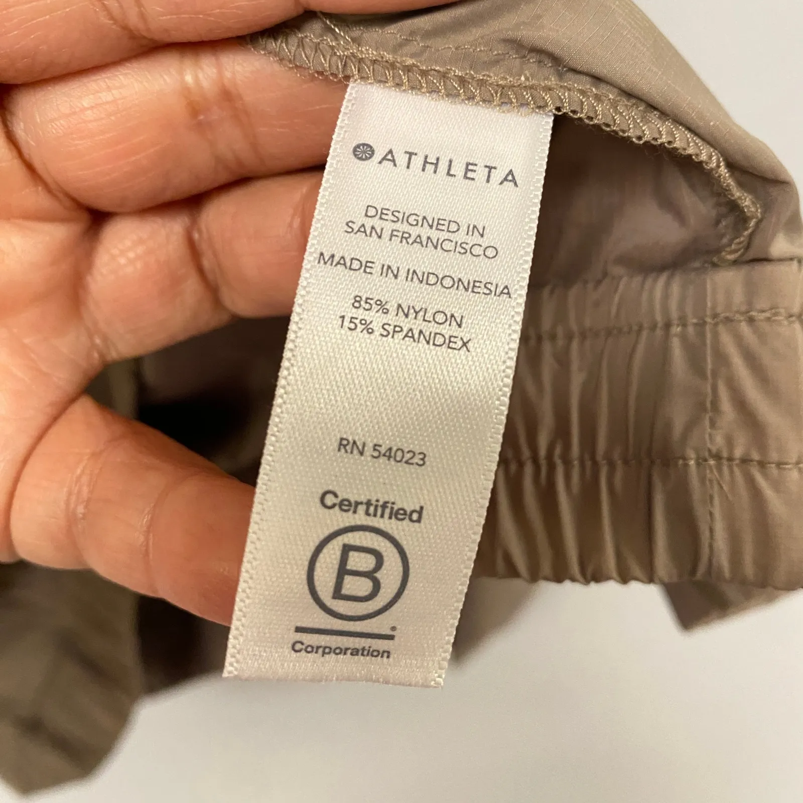 Athleta Tan Lightweight Anorak Pullover Jacket Size XL - Image 9