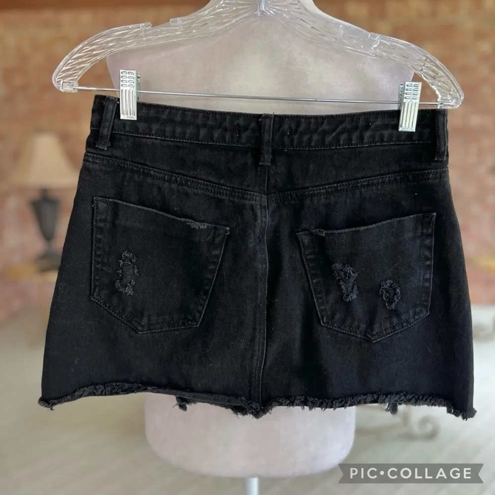 Forever 21 Skirt Mini Distressed Ripped Raw Hem Black Denim 27 Ripped Grunge - Image 8