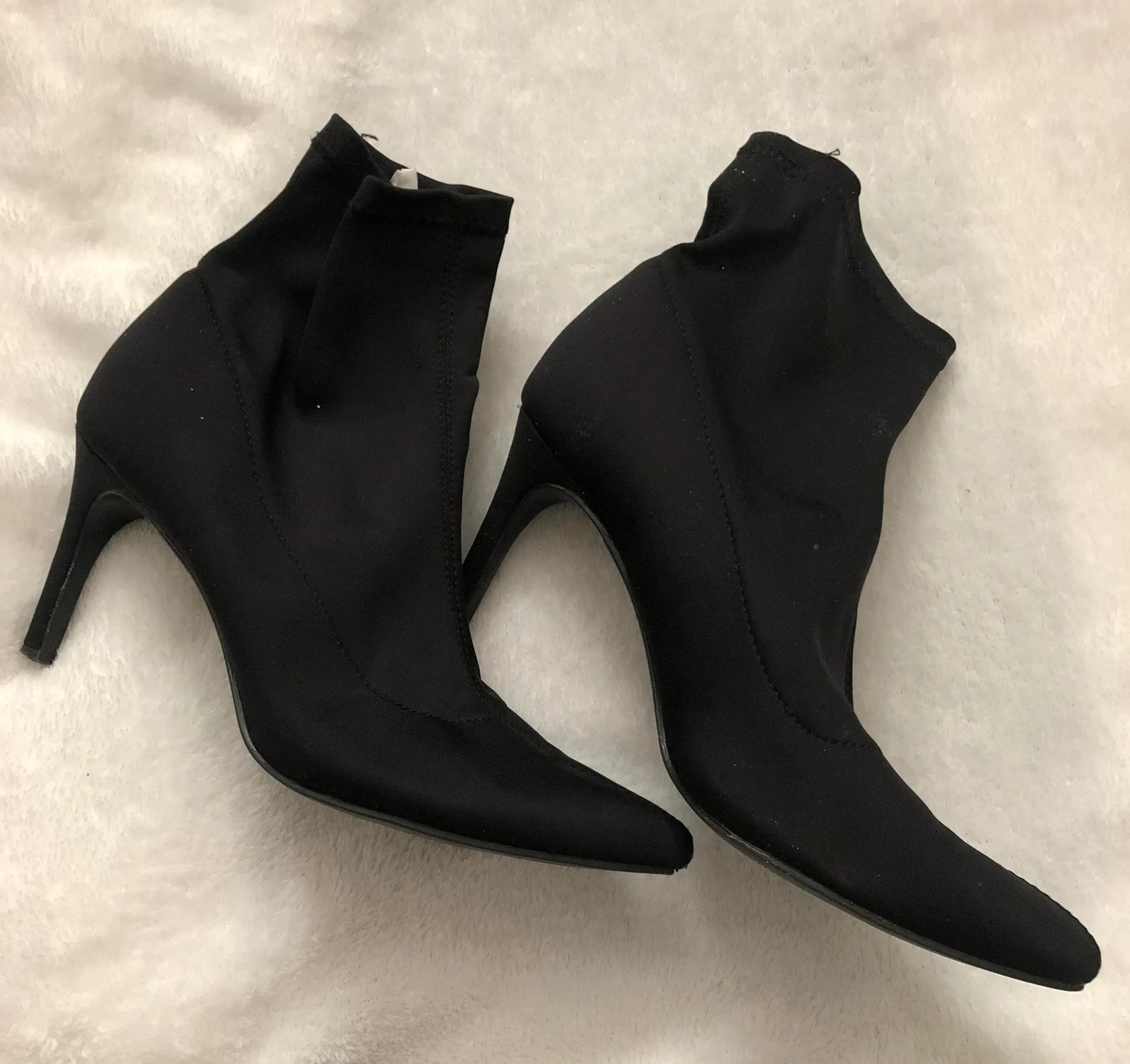 Black Sock Boot Heel Size 7 - Image 2