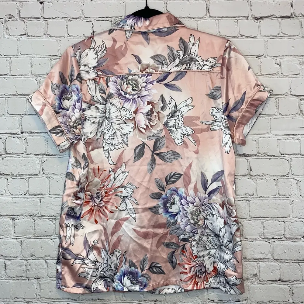 Le Rose Floral Button Down Short Sleeve Pajama Top Size XS - Image 2