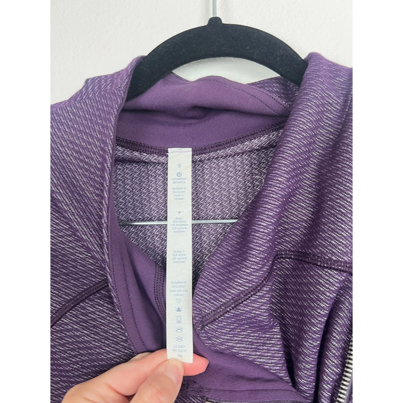 Lululemon Women's Precision Jacket Purple Sz 8‎ - Image 7