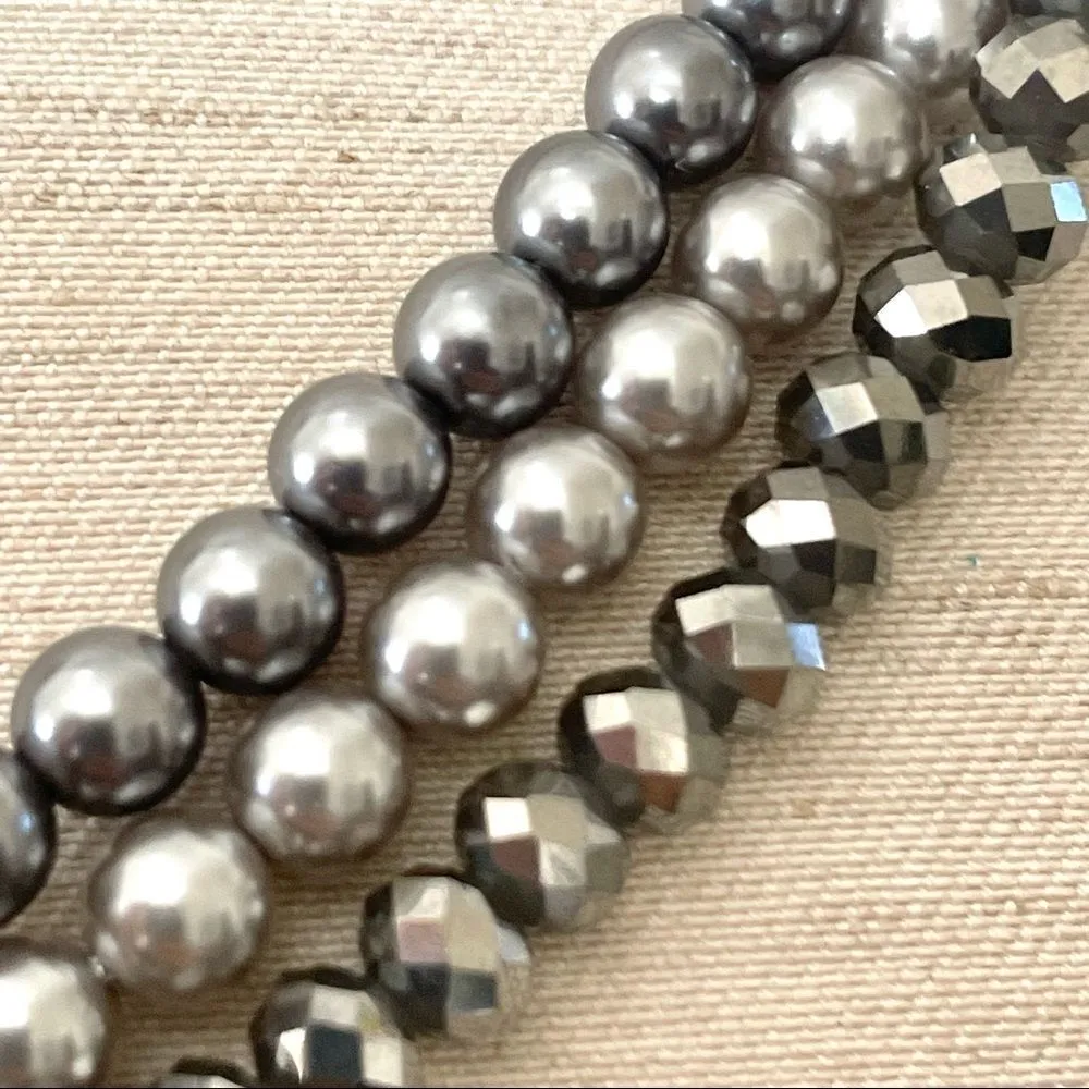 The Roman company Tri strand gray necklace - Image 8