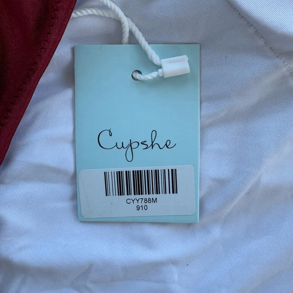 Cupshe Burgundy Wine Dark Red Ruffle Halter One Piece Swimsuit Size Medium NWT - Image 4