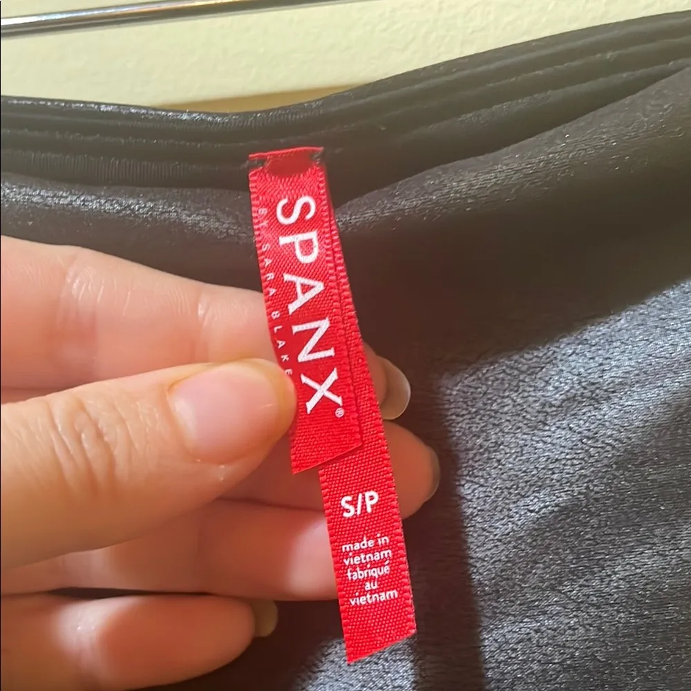 Women’s SPANX Faux Leather Leggings Tummy Control With Side Stripe - Image 6