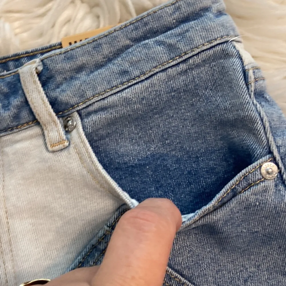 MADDEN NYC jeans shorts size 5 inseam 2” waist 28”brand new - Image 8