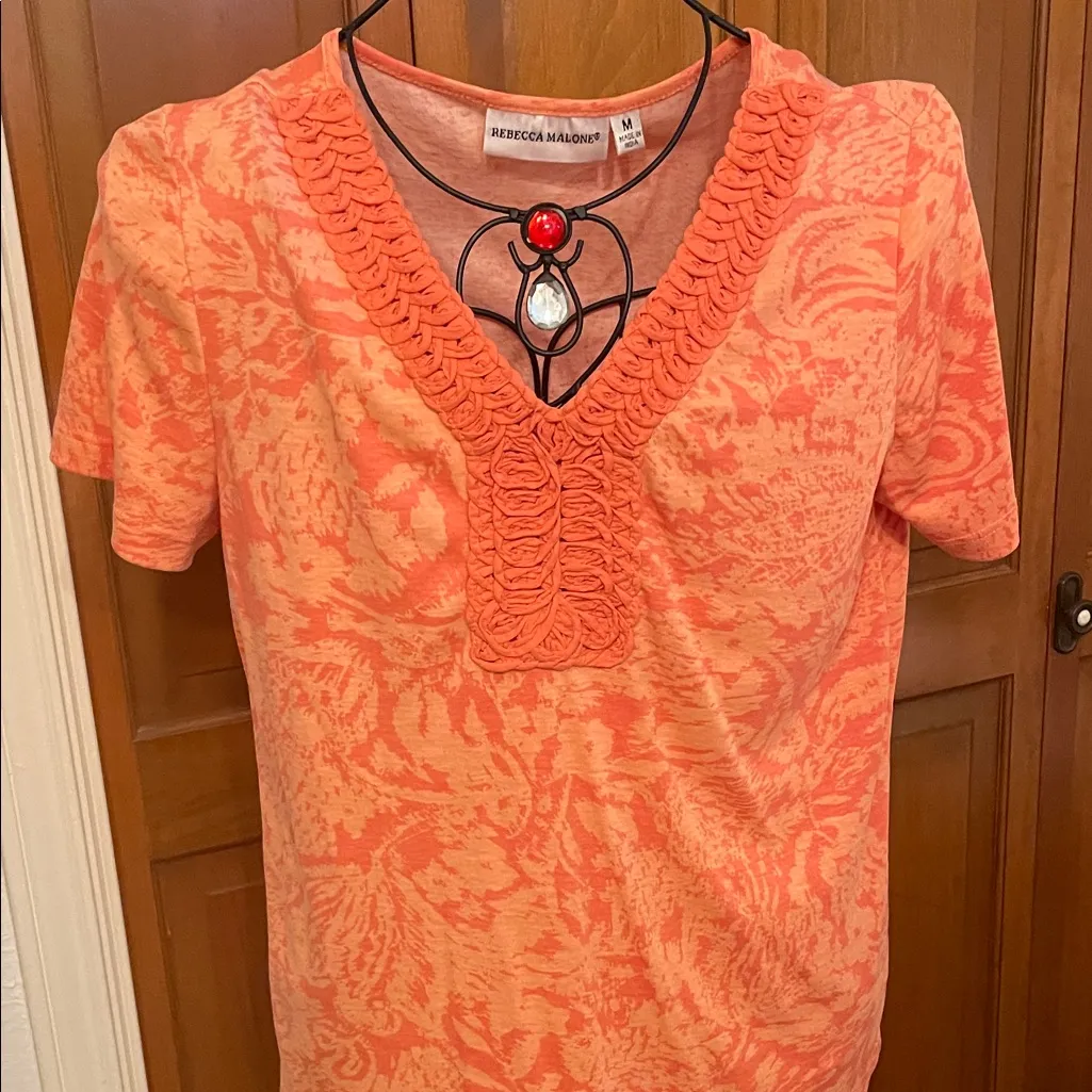 🔥🔥🔥BOGOHO🔥🔥🔥Rebecca Malone Coral Patterned Short Sleeve Top - Image 2