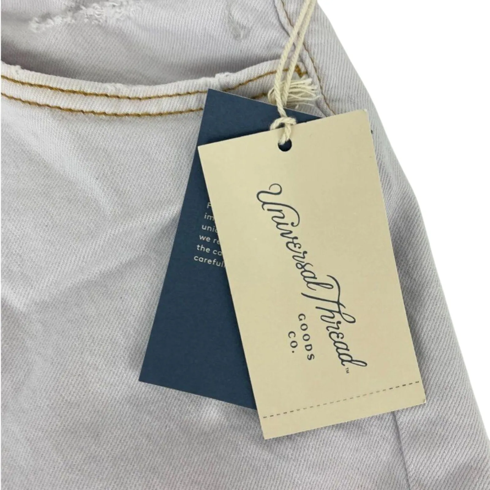 UNIVERSAL THREAD Off White High Rise Vintage Midi Jean Shorts Size 10 New w/ Tag - Image 3