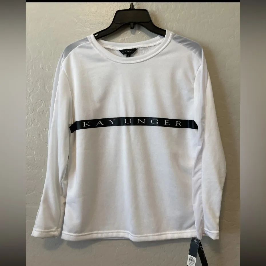 KAY UNGER Women's Performance Long-Sleeve Top w/ Mesh | S - Image 2