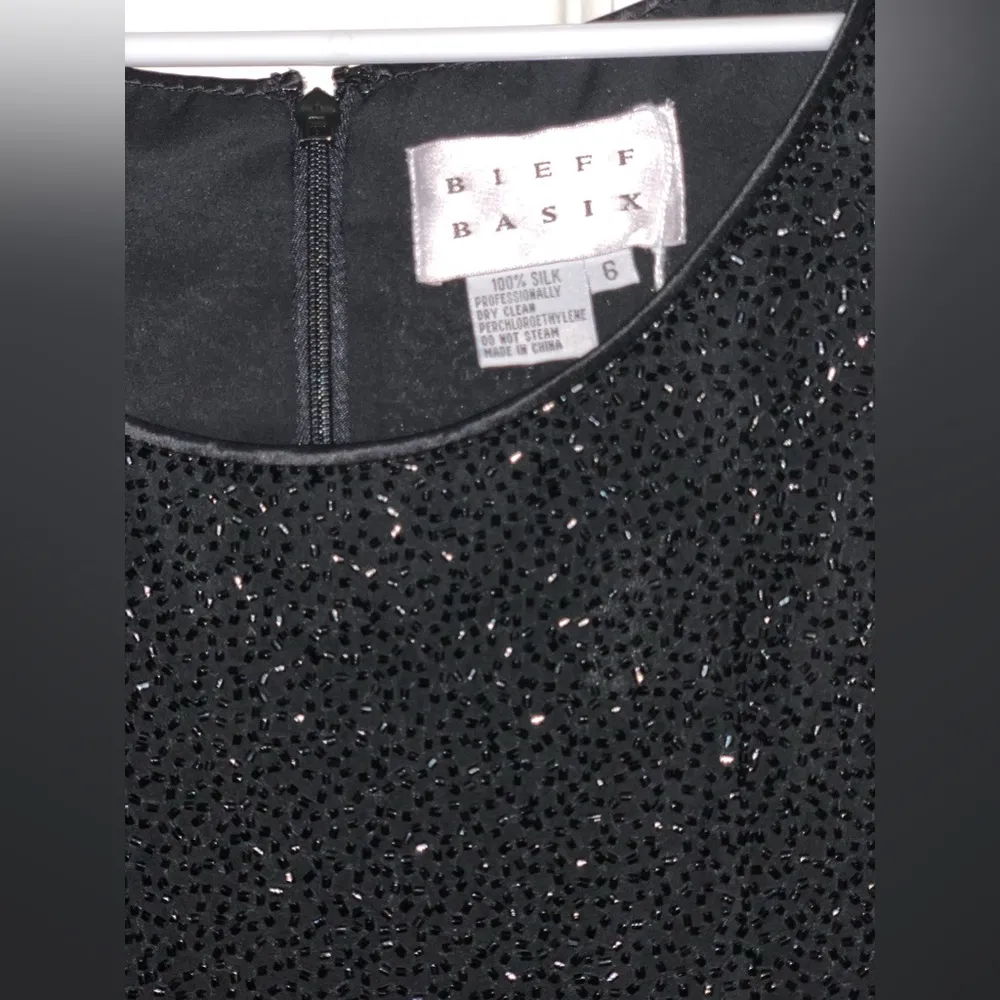 Bieff Basix Elegant Vintage Beaded Black Silk Gown. Size - Image 4