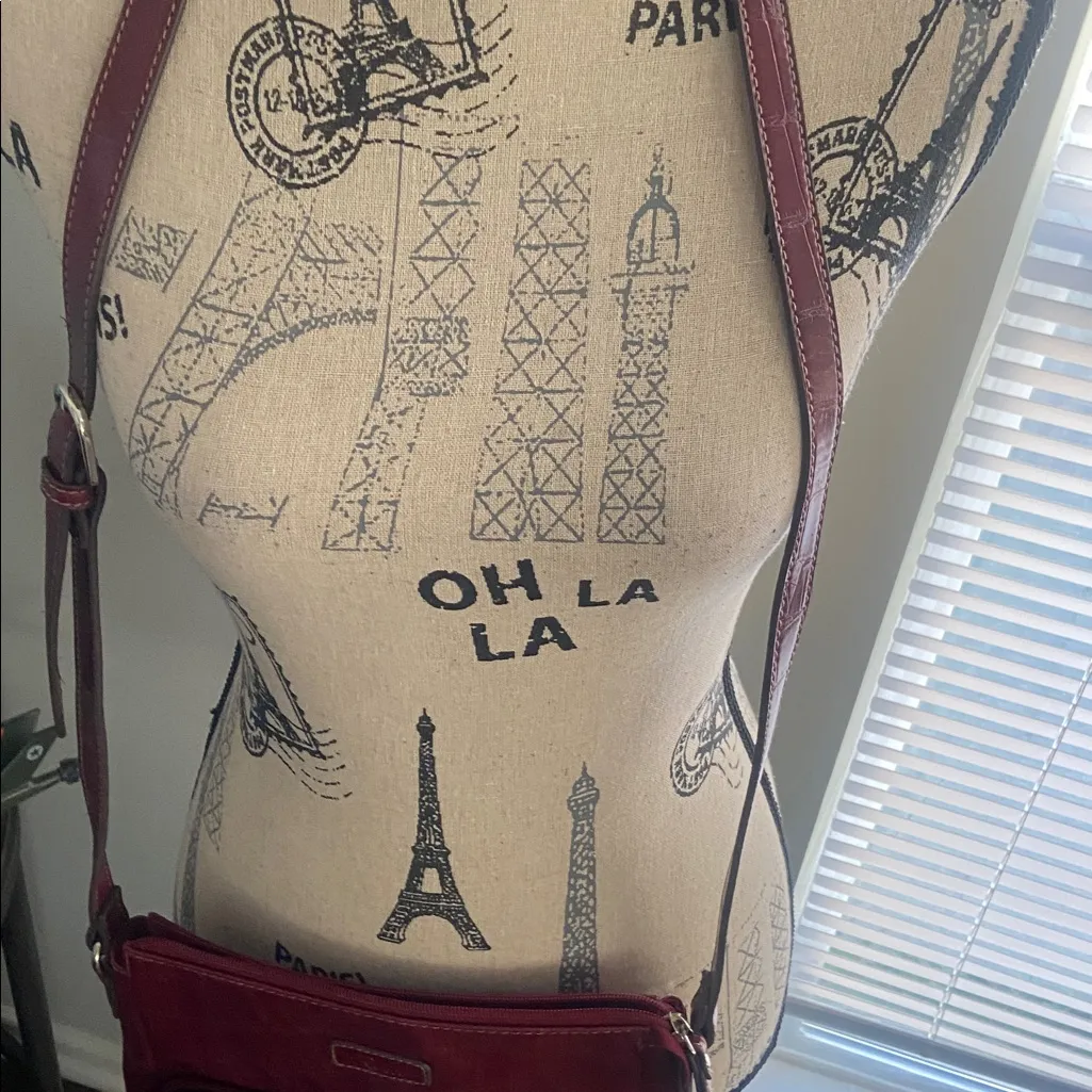 Relic faux leather Burgundy Crossbody Bag - Image 3