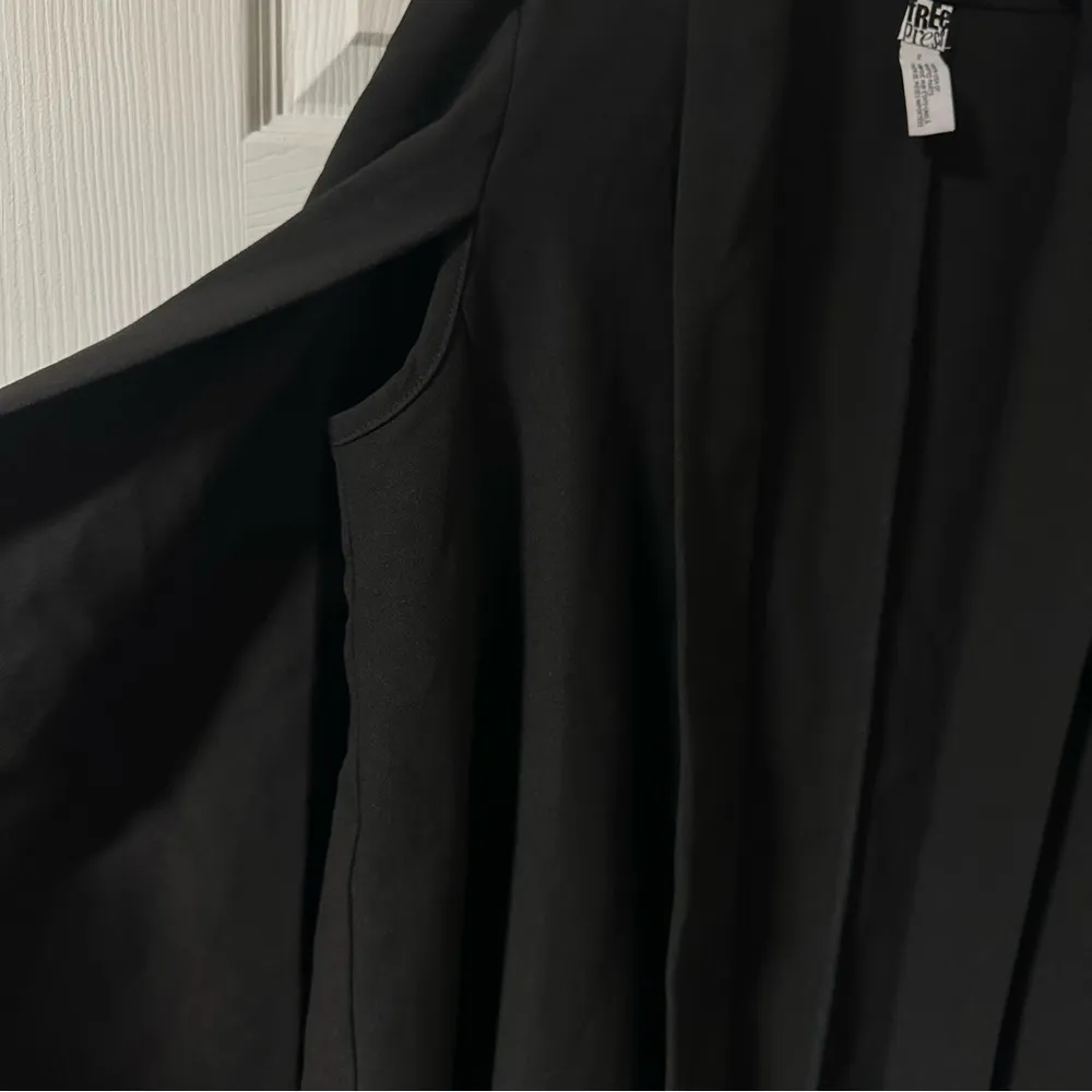 Free Press NWT Black  Cape - Image 3