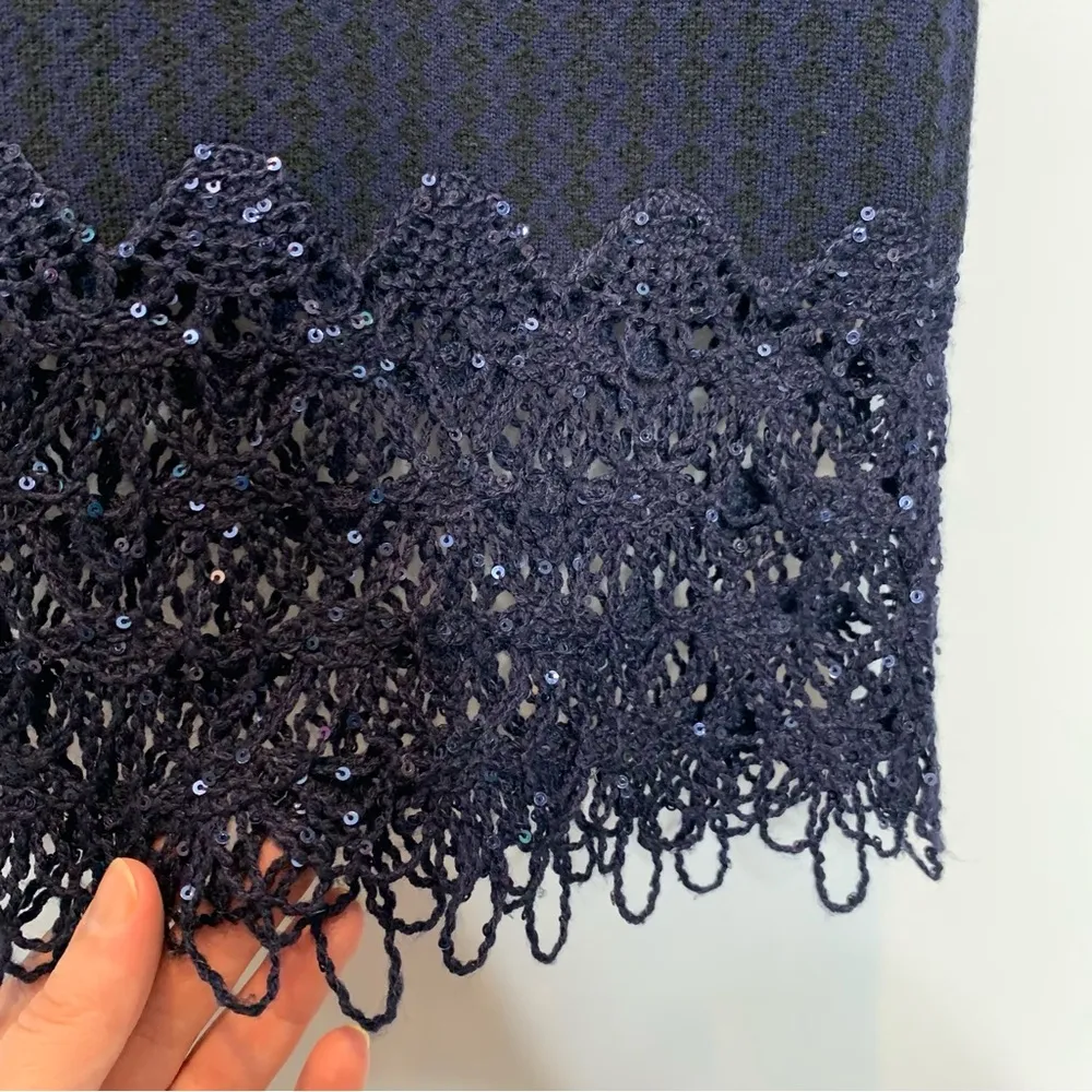 Oscar de la Renta Knee Length Wool Silk Sheath Dress Crochet Hem Sequins - Image 5