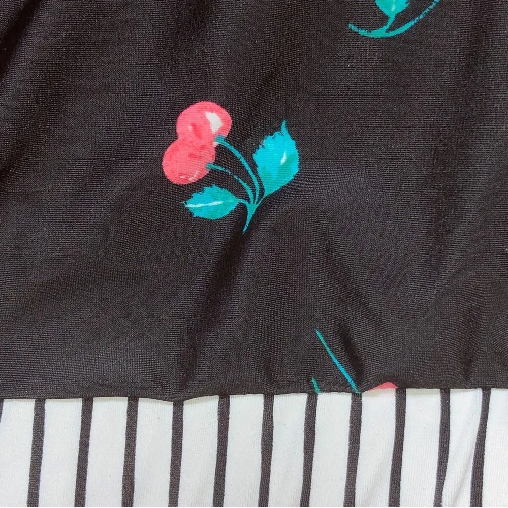 Swim By Cacique Black and Red Bikini Top Cherry Print Size 44DD - Image 9