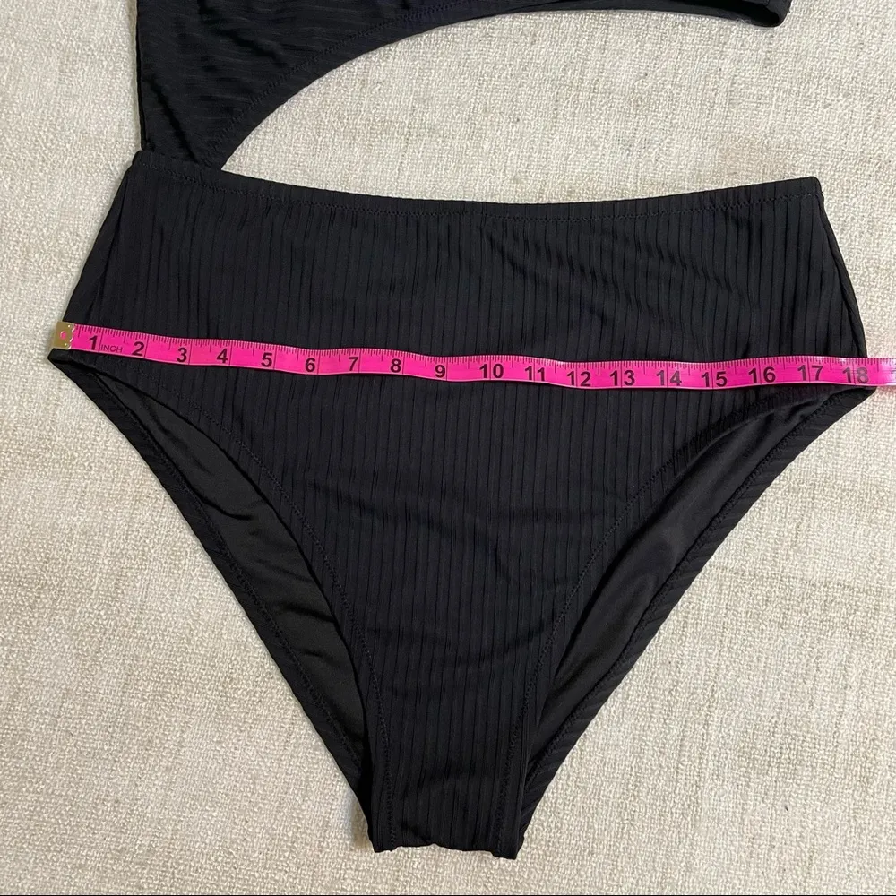 Shade & Shore One Piece Swimsuit - Image 12