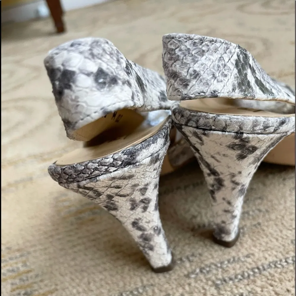 𝅺Paul Green Snake Pumps - Image 6