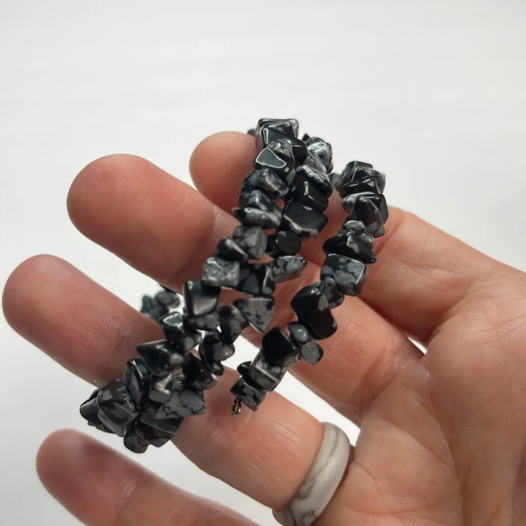 Boho Gray & black Stone wire wrap bracelet - Image 2