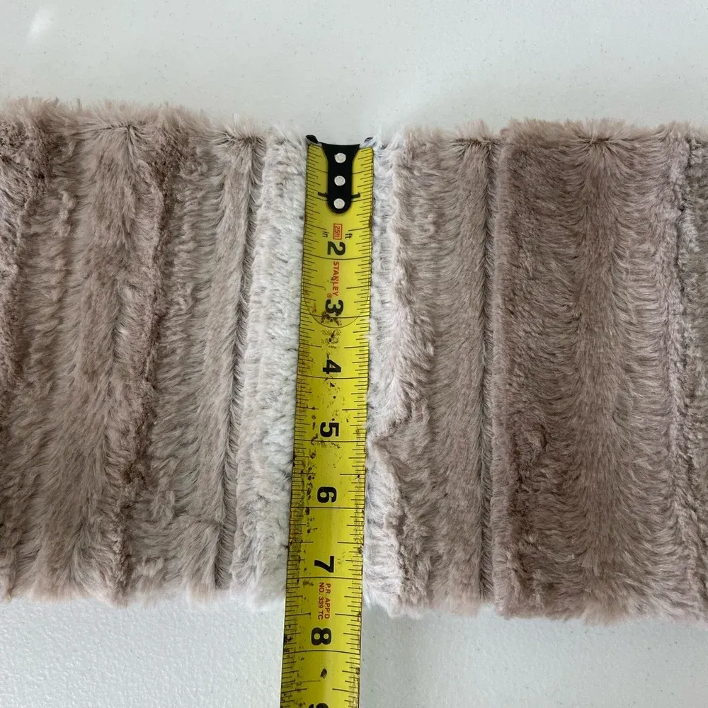 NWOT‎ | Fashion by Mirabeau women’s ombré neutral colored plush infinity scarf Tan - Image 5