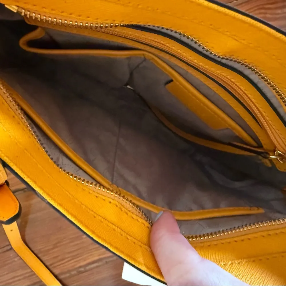 Michael Kors Yellow Crossbody Purse - Image 5