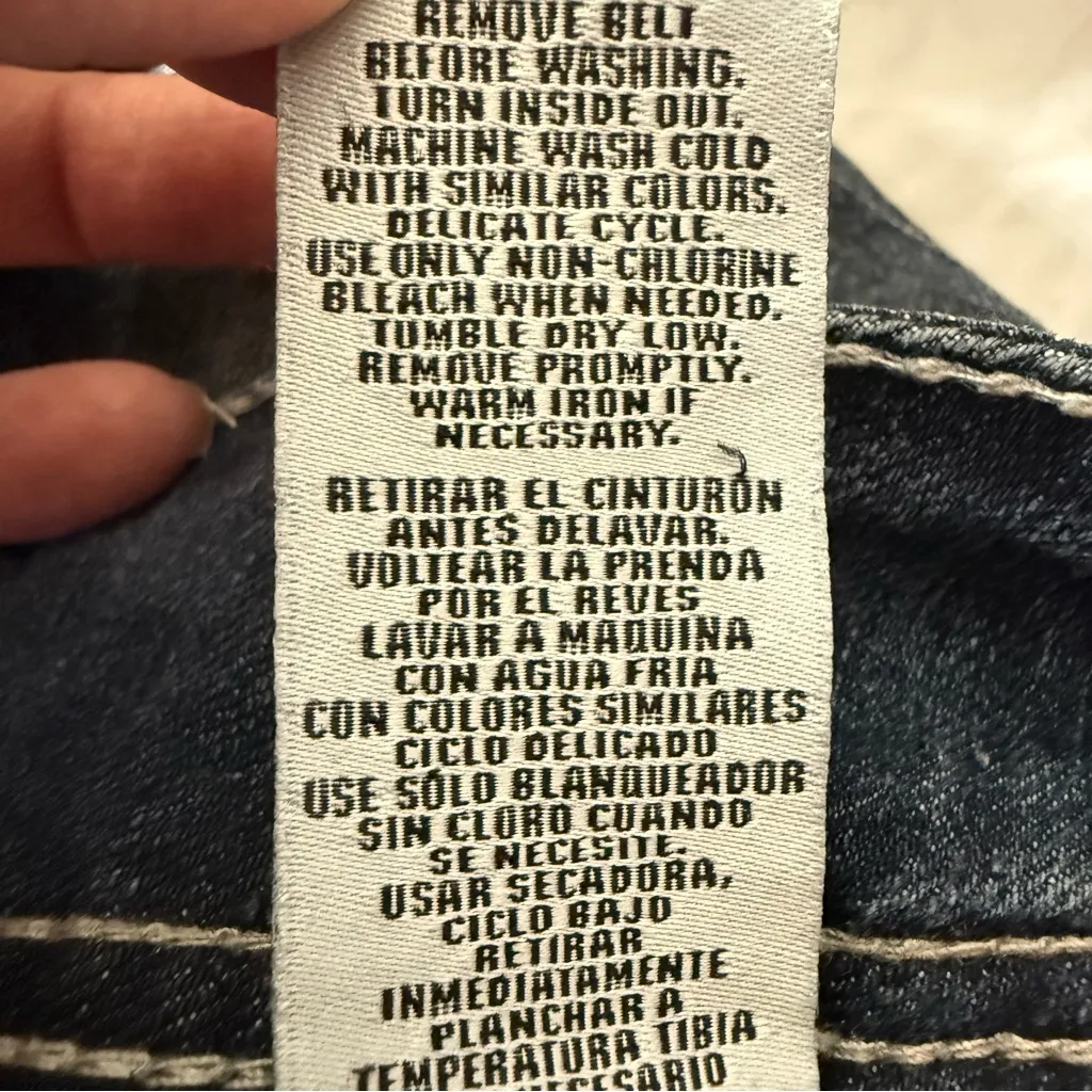 Wallflower Dark Blue Jean Shorts Size undefined - Image 7