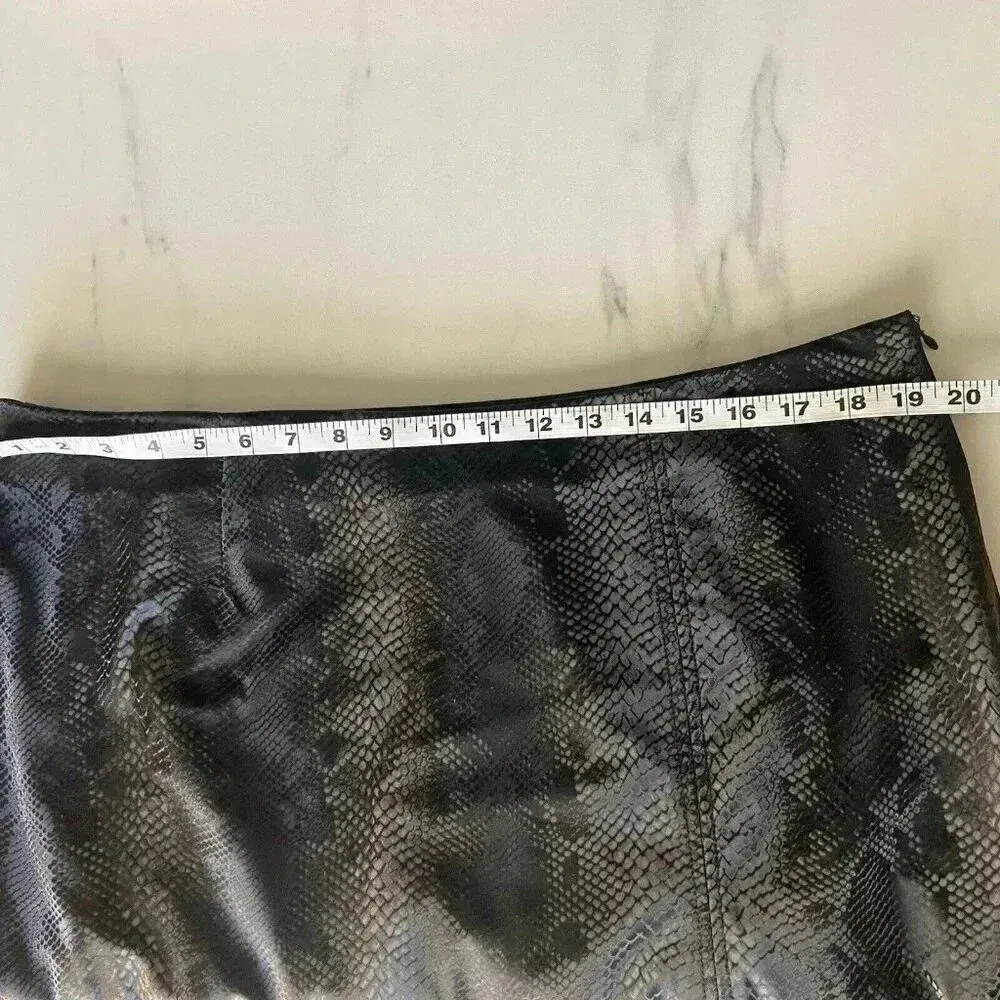 Juicy Couture Short Skirt Snake Skin Pattern Black Box Pleat‎ Size 1X Mini Rock - Image 11