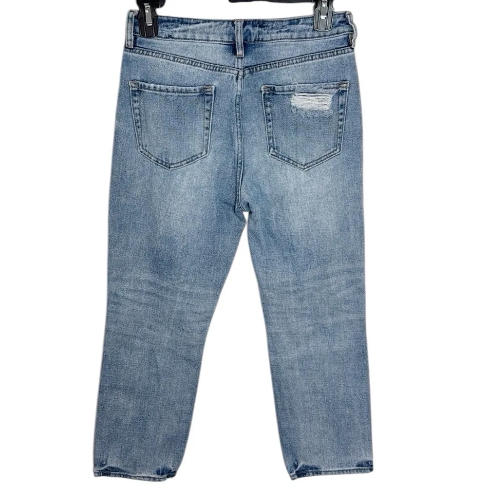 PacSun Light Wash Distressed and Ripped Mom Jeans Size 25 - Image 2