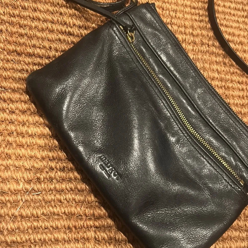 Margot New York Black Leather Dual Pocketed Crossbody Bag - Image 2