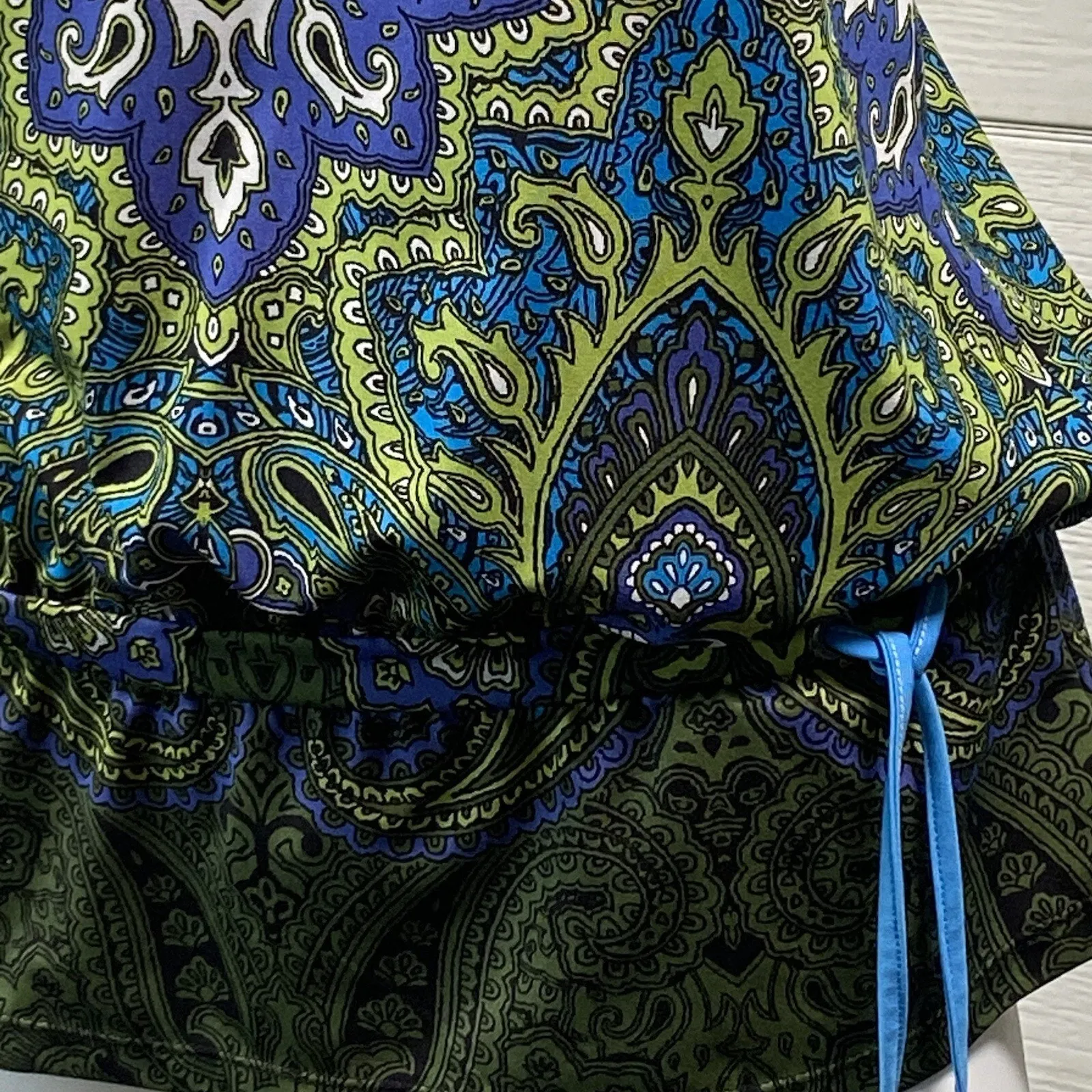 Athleta Top Tic Tac Toe Tank Womens Size Small Blue Green Paisley Racer Back - Image 3