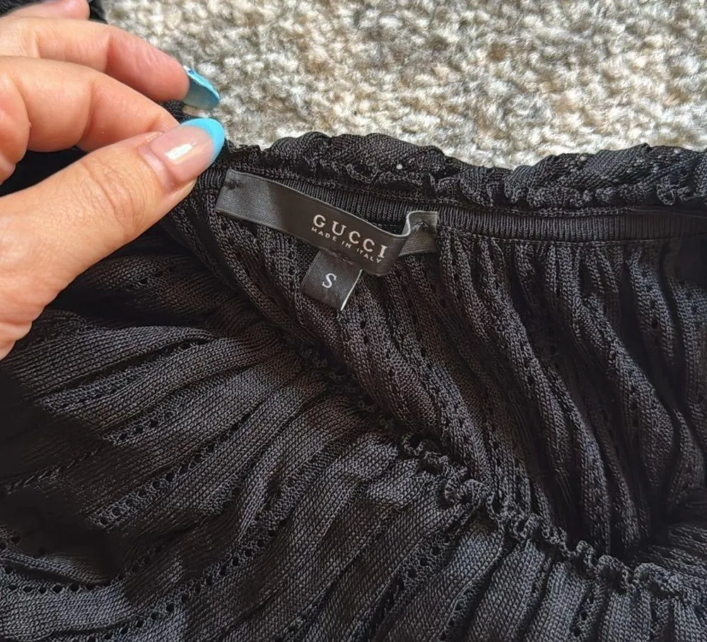 Gucci Black Off The Shoulder Top - Image 3