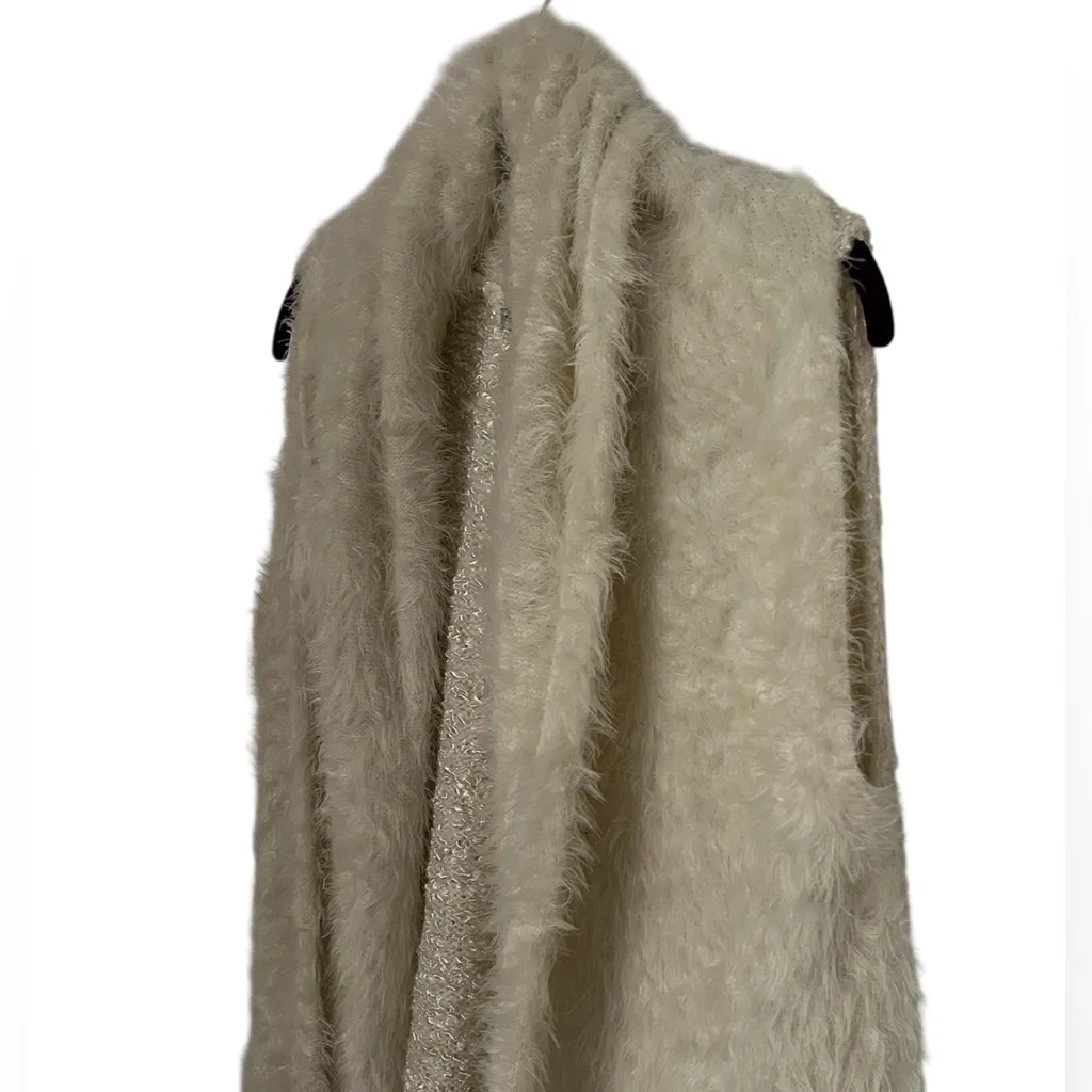 Alberto Makali Cream Textured Sleeveless Faux Fur Sweater Vest Large - Image 5