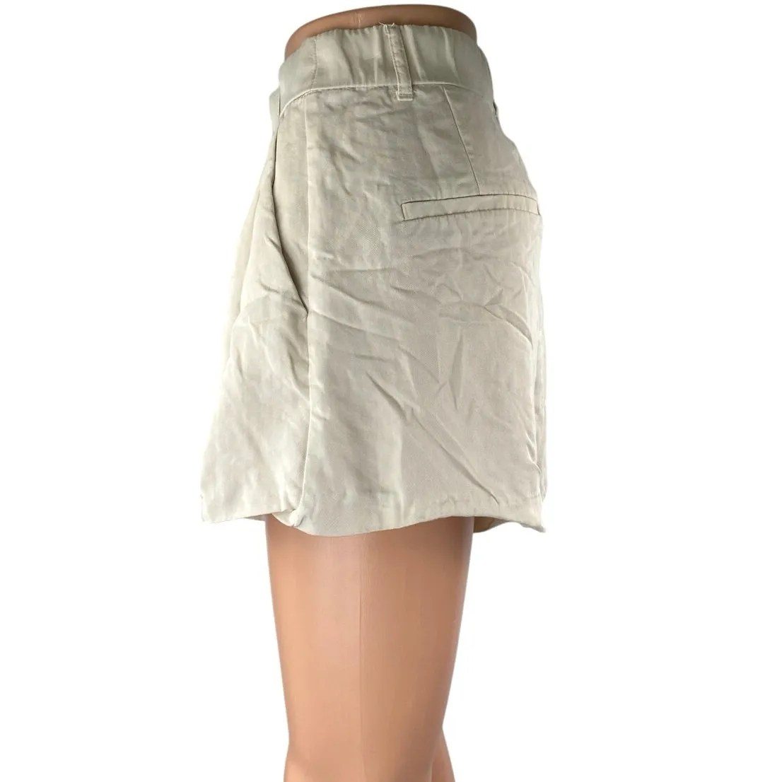 Zara Women's Light Beige Pleated High Waisted A Line Mini Casual Shorts Size S - Image 2
