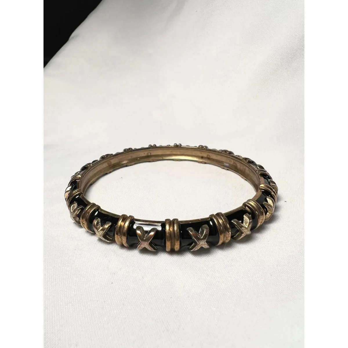 Vintage landau gold toned and black designer inspired regal bangle bracelet - Image 2