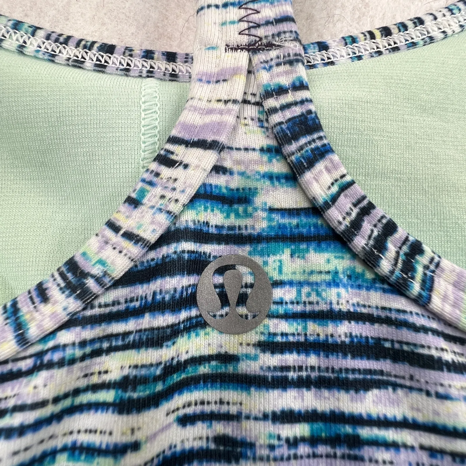 Lululemon Power Y Tank Top Blue White 6 Built in Bra Athletic Activewear  Yoga - Image 7