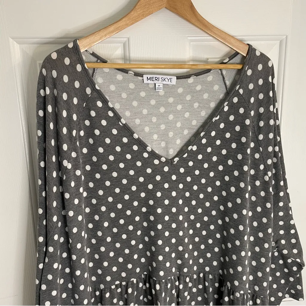 Meri Skye Grey Polka Dot Midi Dress With Short Sleeves Size 5X plus midi Gray - Image 4