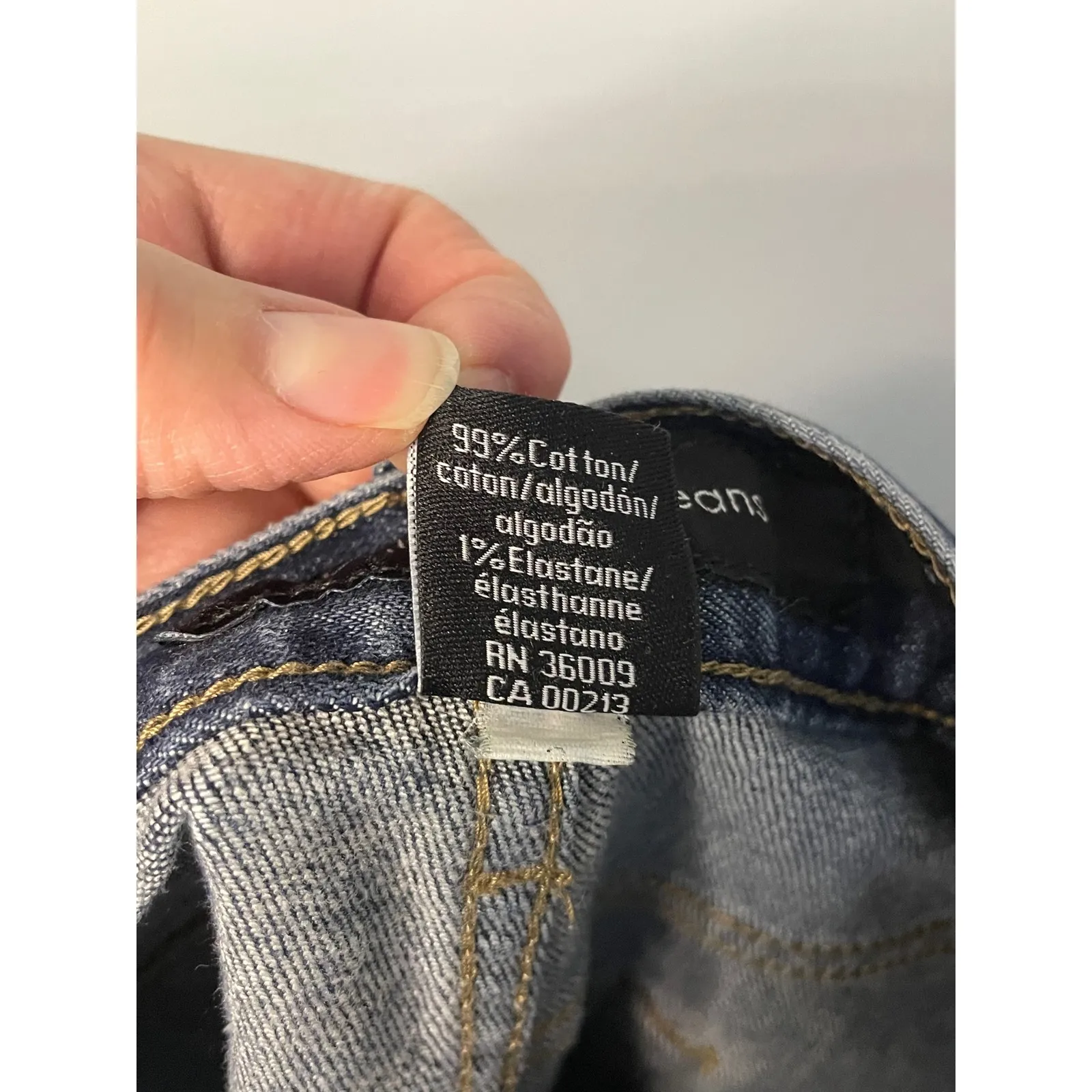 Calvin Klein‎ Jeans Flare Leg Dark Wash Denim Women's Size 8 - Image 7