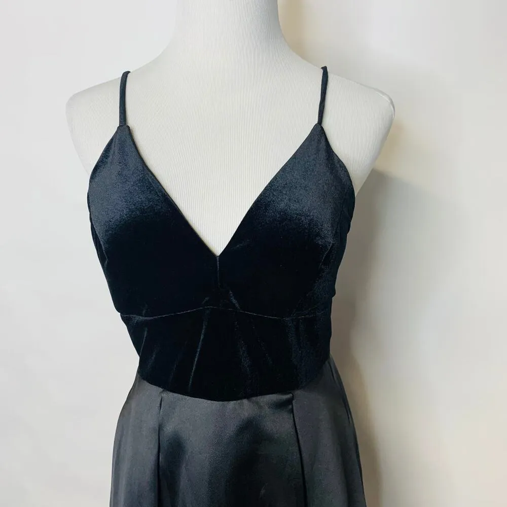 Vintage y2K Black Halter Dress Velvet Tafetta A Line Strappy Back Sz Medium - Image 4