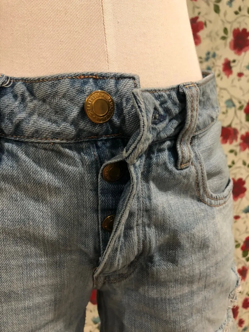 American Eagle Cut Off Jean Shorts - Image 3
