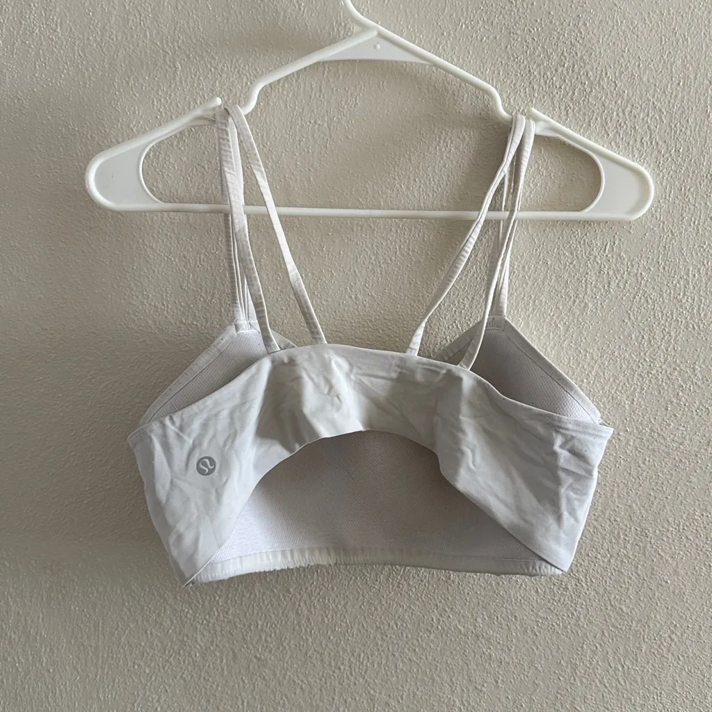 Lululemon  Large Like a Cloud Bra - Image 2