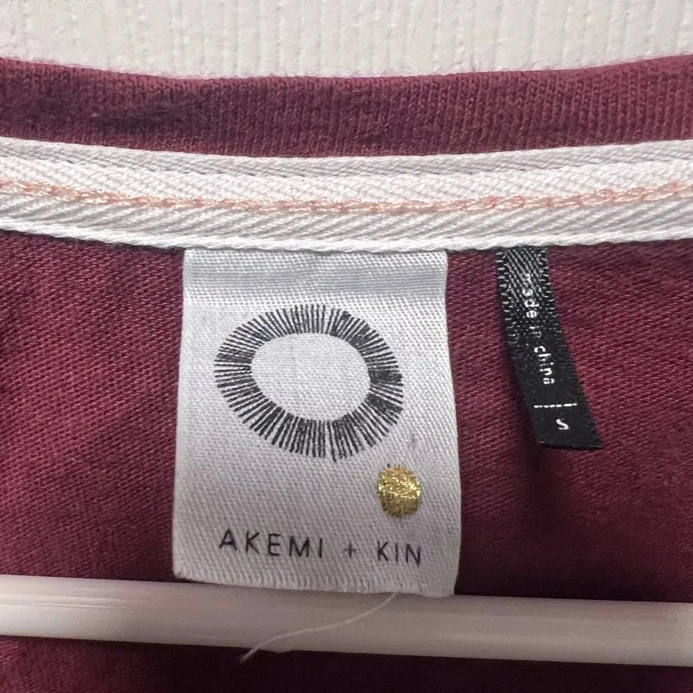 Anthropologie Akemi + Kin Half Sleeve Small Top - Image 2