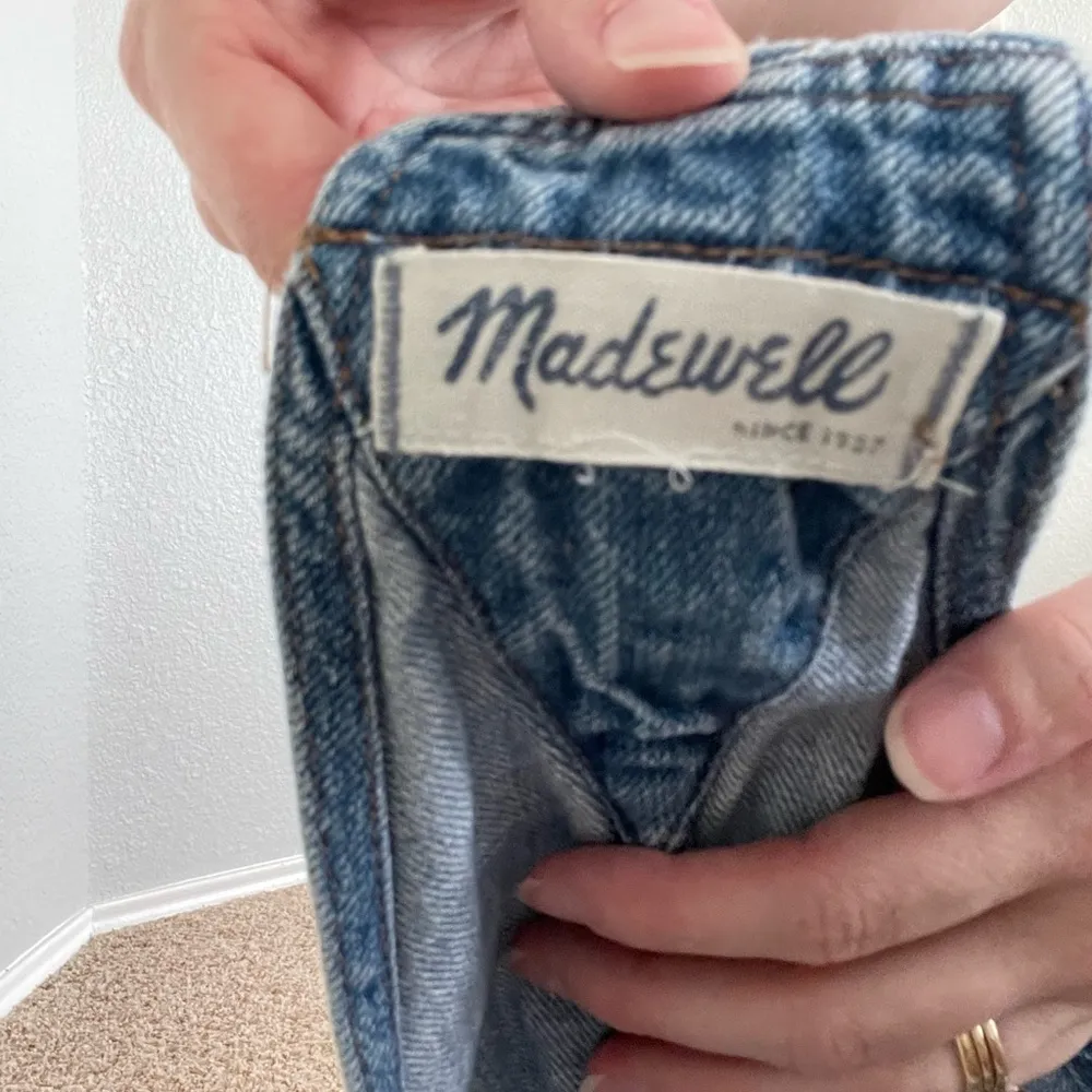 Madewell Distressed Jean Overall Shorts - Image 5