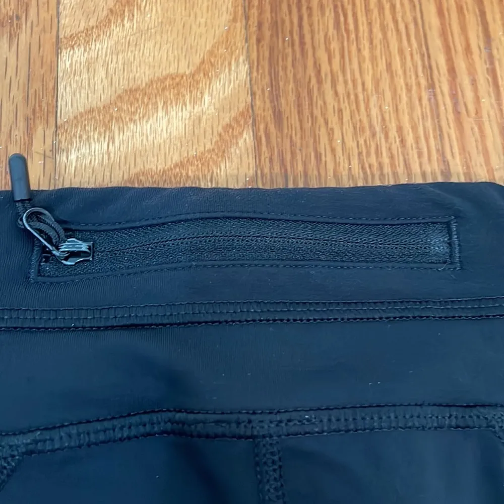 LULULEMON Inspire Crop Legging black size 4 Mesh Running - Image 7