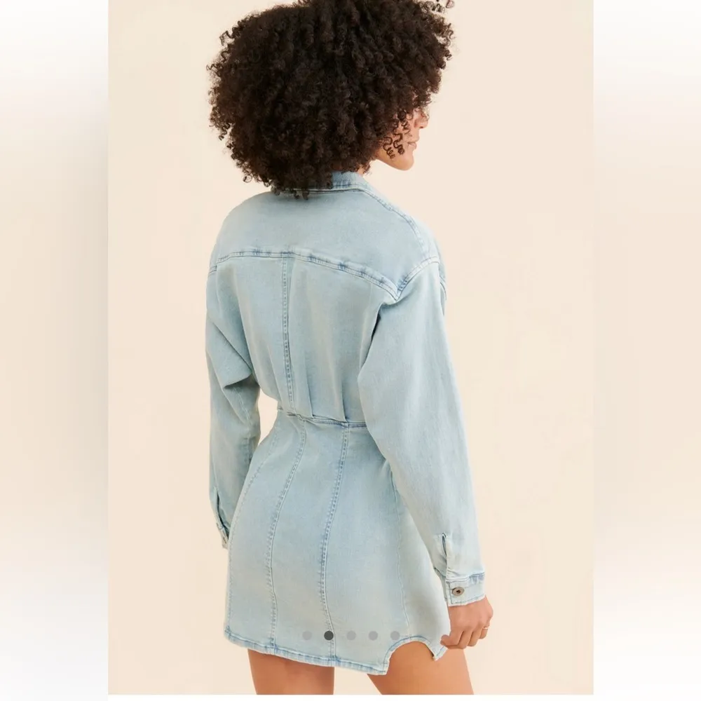 Amber Denim dress Sz 4. Fits L NWT - Image 2