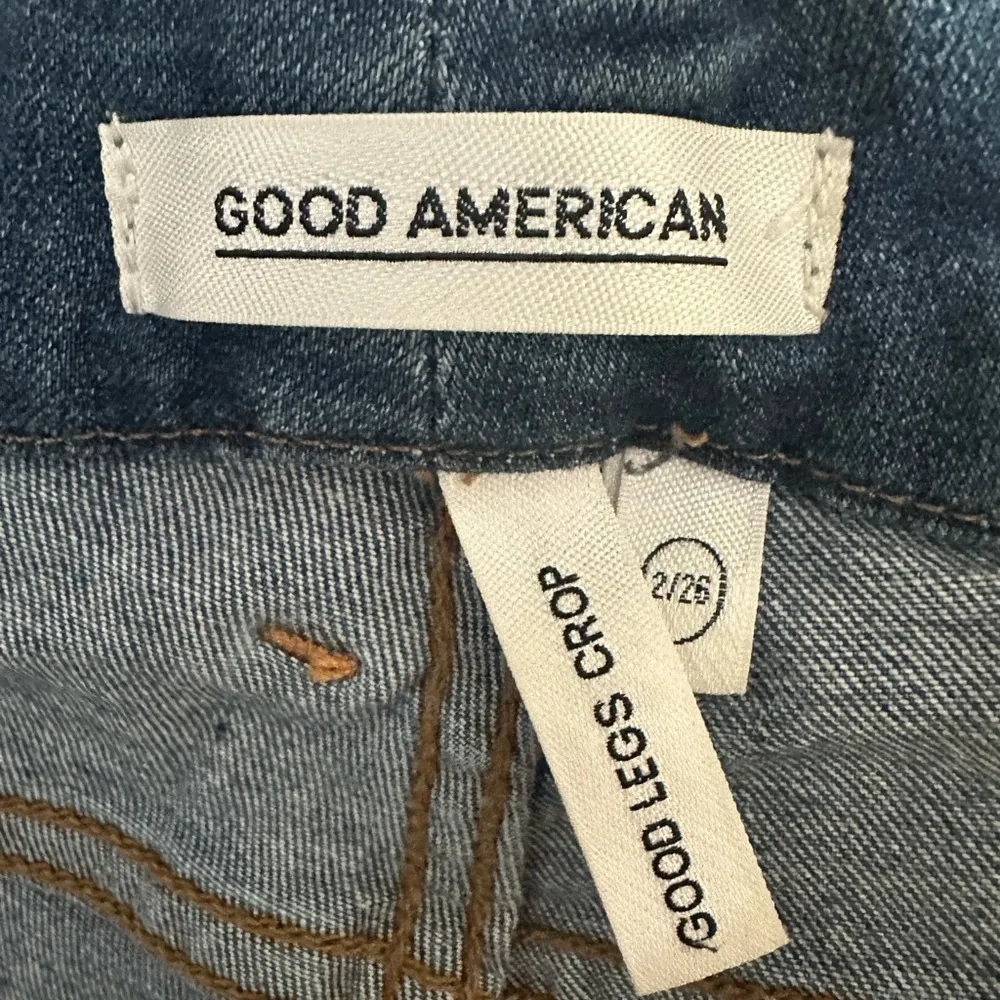 Good American Good Legs Crop Studded Split Hem Jeans Size 2/26 - Image 7