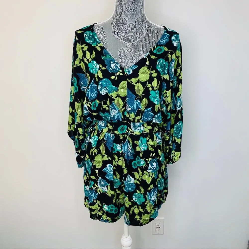 Romeo & Juliet Couture Womens Floral Kimono Sleeve V-Neck BoHo Romper Size Small - Image 3