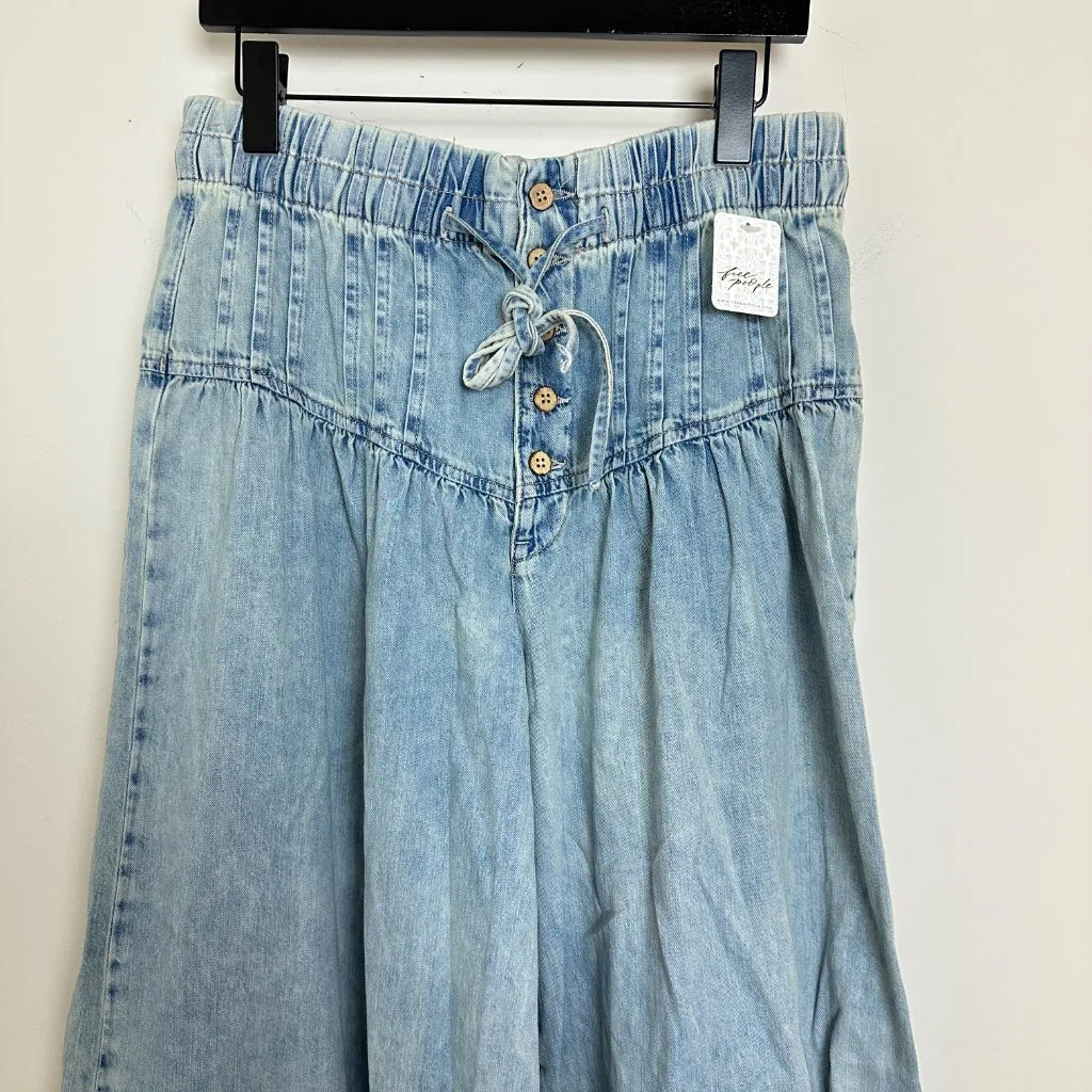 FREE PEOPLE We The Free Forget Me Knot Pull-on Jeans in Wash Lake Break Medium - Image 4