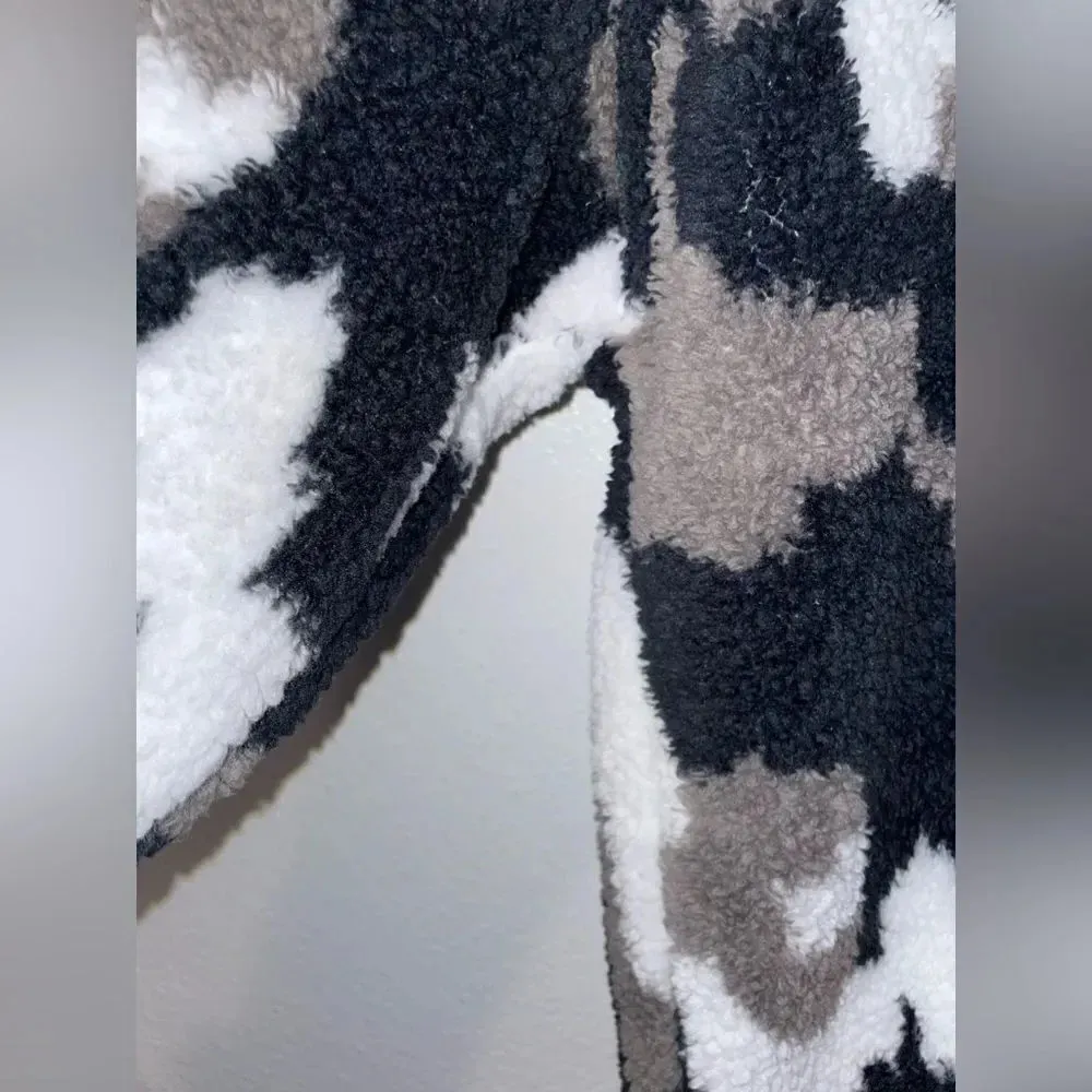 Eddie Bauer  Camo Fleece 1/4 Zip Sweater​​​ - Image 4