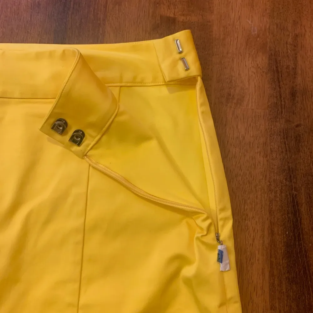 Ralph Lauren Golf NWT Skort 10 Yellow Side zip Hooks Pockets Athletic Casual - Image 4